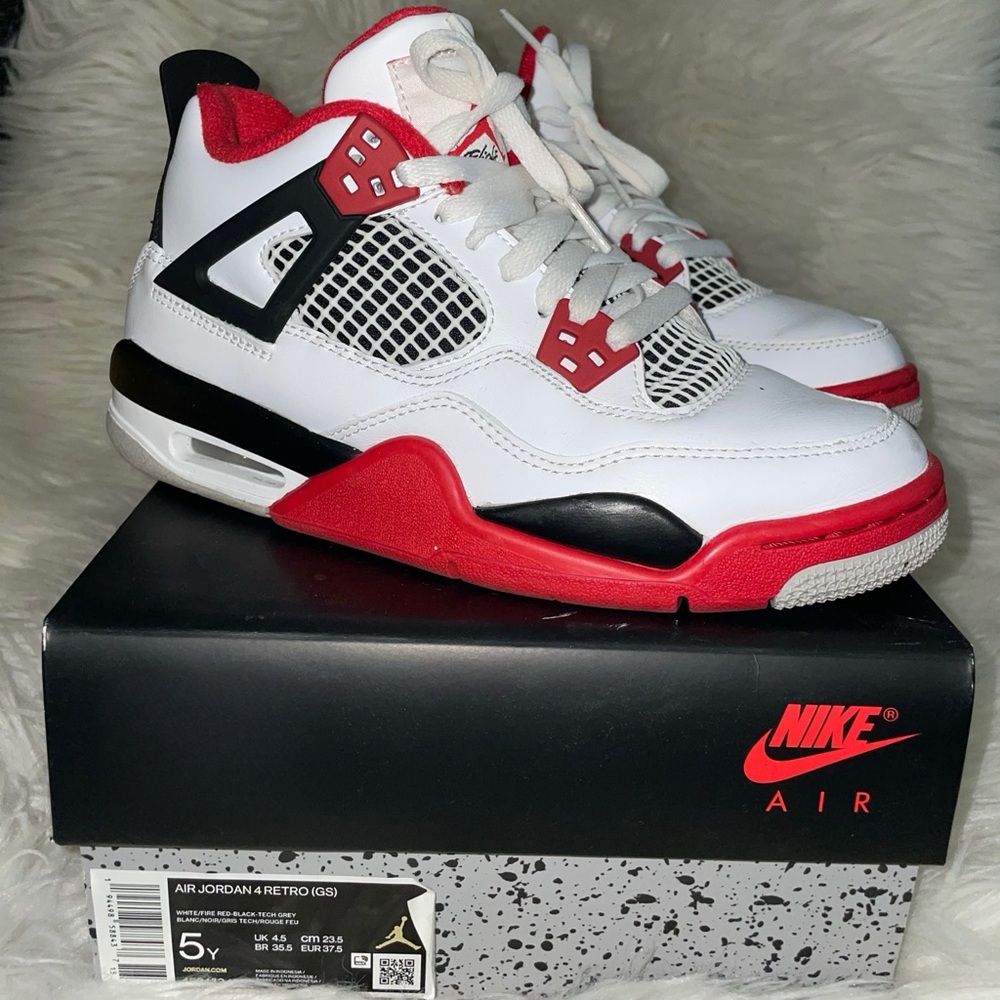 Fire Red Air Jordan 4 Retros (GS) 5Y